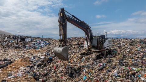L’Union européenne aux prises avec le commerce mondial des déchets